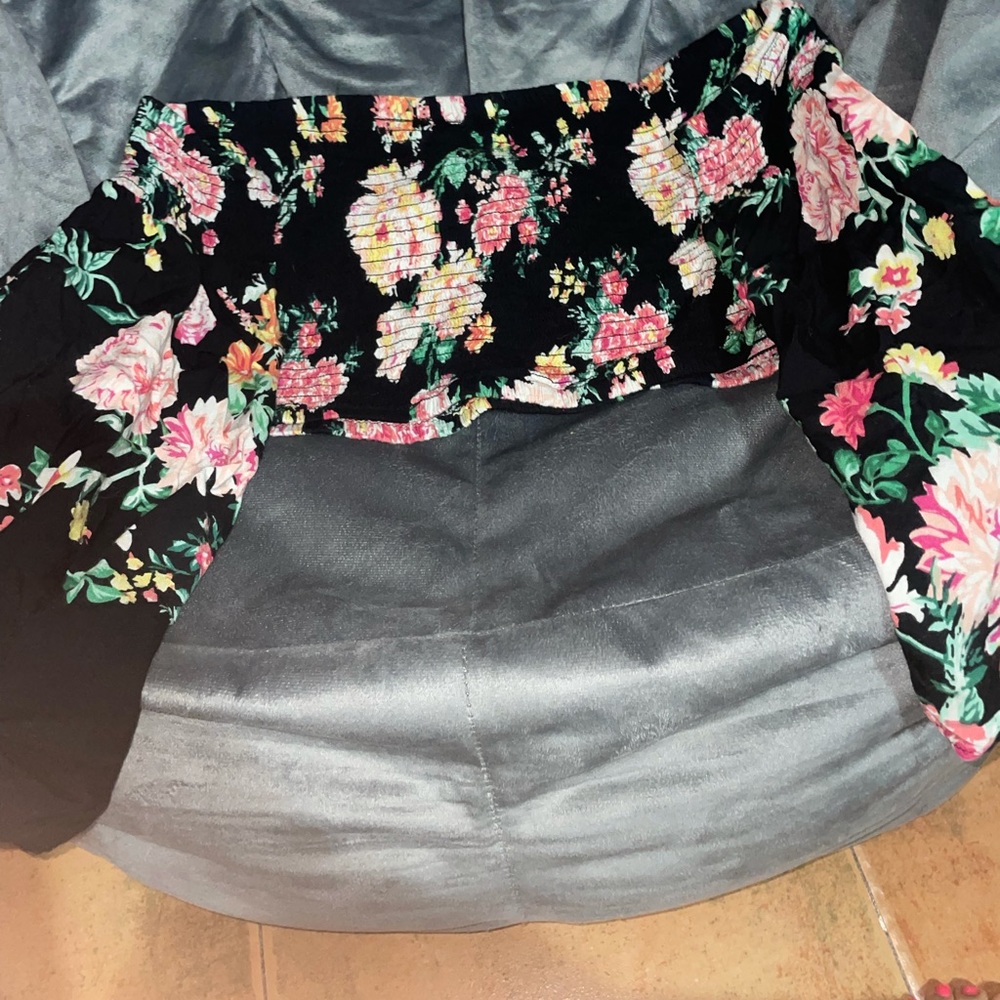 Only worn once pretty asf